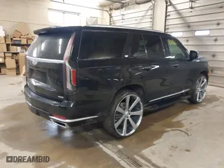 2021 Cadillac Escalade Luxury with VIN 1GYS4AKL7MR295510, listed as a IAAI auction lot 38398966 with 26,228 mi miles. Bid and sale history available at carsss.com. Image 4.
