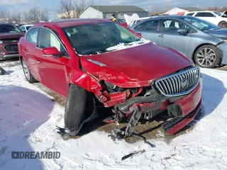 2013 Buick LaCrosse Premium 1 with VIN 1G4GF5E31DF128405, listed as a IAAI auction lot 41300590 with 174,170 mi miles. Bid and sale history available at carsss.com. Image 1.