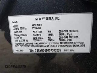 2025 Tesla Model Y Long Range with VIN 7SAYGDED7SA373235, listed as a IAAI auction lot 42100950 with 650 mi miles and . Bid and sale history available at DreamBid. Image 9.
