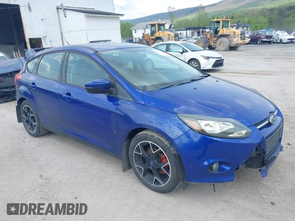 2013 Ford Focus SE with VIN 1FADP3K20DL240558, listed as a IAAI auction lot 42125088 with 261,358 mi miles and . Bid and sale history available at carsss.com. Image 1.