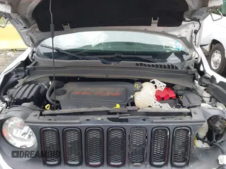 2018 Jeep Renegade Latitude with VIN ZACCJBBB0JPH13481, listed as a IAAI auction lot 42212993 with 76,914 mi miles and . Bid and sale history available at DreamBid. Image 10.