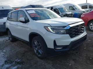 2023 Honda Passport EX-L with VIN 5FNYF8H50PB041370, listed as a IAAI auction lot 41536255 with 15,427 mi miles and . Bid and sale history available at carsss.com. Image 1.