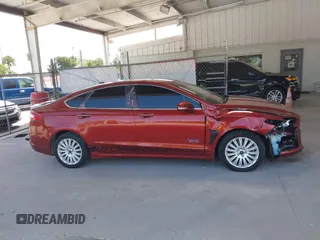 2014 Ford Fusion Titanium с VIN 3FA6P0SU3ER126548, выставлен на аукционе IAAI как лот 42634957 с пробегом 111 580 миль миль и . История ставок и продаж доступна на DreamBid. Изображение 13.