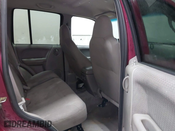 2002 Jeep Liberty Sport with VIN 1J4GL48K72W115630, listed as a IAAI auction lot 41973816 with 154,220 mi miles. Bid and sale history available at carsss.com. Image 8.