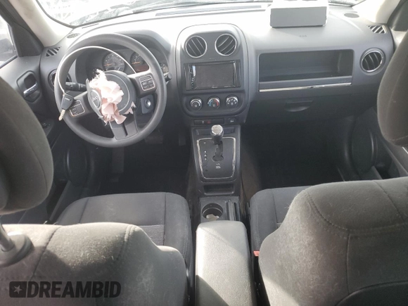 2015 Jeep Patriot Sport z VIN 1C4NJRBB1FD438842, wystawiony jako Copart lot #74477834 z przebiegiem 57 229 mil mil oraz Szkoda całkowita • Salvage title. Historia ofert i sprzedaży dostępna na DreamBid. Obrazek 8.