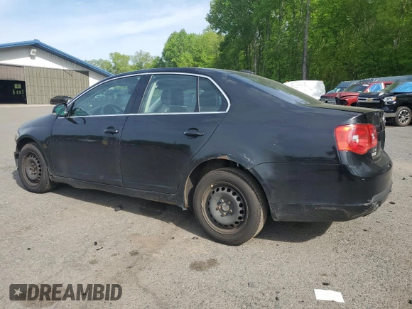 2005 Volkswagen Jetta 2.5L with VIN 3VWDG71K25M647183, listed as a Copart auction lot 62743695 with 215,241 mi miles and Salvage title. Bid and sale history available at DreamBid. Image 2.