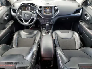 2017 Jeep Cherokee Trailhawk z VIN 1C4PJMBSXHW557783, wystawiony jako Copart lot #53978135 z przebiegiem 103 554 mil mil oraz Szkoda całkowita • Salvage title. Historia ofert i sprzedaży dostępna na DreamBid. Obrazek 8.