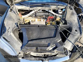 2019 Tesla Model S 100D с VIN 5YJSA1E45KF330891, выставлен на аукционе Copart как лот 48133005 с пробегом 53 018 миль миль и Списание • Salvage title. История ставок и продаж доступна на DreamBid. Изображение 14.