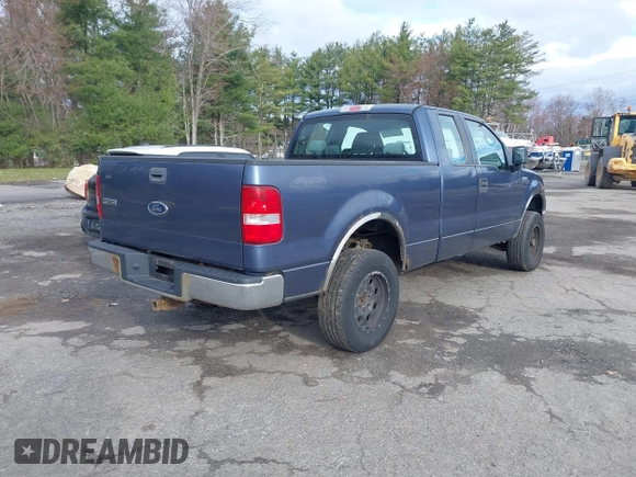 2005 Ford F-150 STX with VIN 1FTRX14W15FB47147, listed as a IAAI auction lot 42028662 with 174,354 mi miles. Bid and sale history available at carsss.com. Image 4.