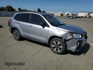 2018 Subaru Forester z VIN JF2SJABC7JH568026, wystawiony jako Copart lot #55520125 z przebiegiem 59 930 mil mil oraz Szkoda całkowita • Salvage title. Historia ofert i sprzedaży dostępna na DreamBid. Obrazek 4.