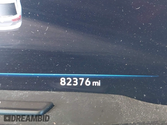 2018 Volkswagen Tiguan SEL Premium with VIN 3VV5B7AX1JM002585, listed as a IAAI auction lot 40495823 with 82,376 mi miles and . Bid and sale history available at DreamBid. Image 7.