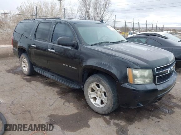2007 Chevrolet Suburban LTZ with VIN 1GNFC16007J317898, listed as a IAAI auction lot 41560031 with 271,370 mi miles. Bid and sale history available at carsss.com. Image 1.