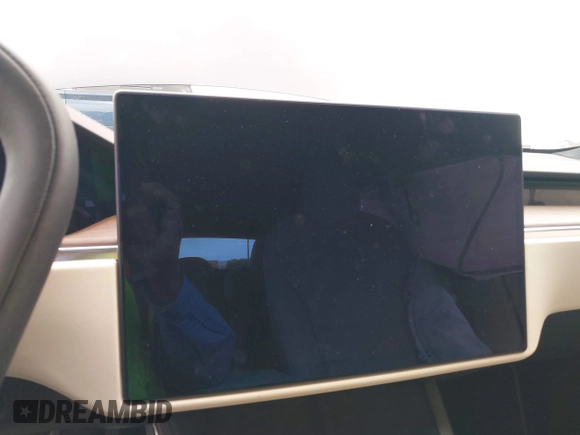 2021 Tesla Model S Long Range с VIN 5YJSA1E57MF441387, выставлен на аукционе IAAI как лот 42034307 с пробегом Не указан миль и . История ставок и продаж доступна на DreamBid. Изображение 15.