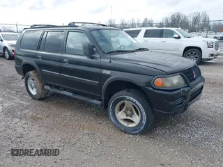 2000 Mitsubishi Montero Sport LS with VIN JA4LS31H0YP809623, listed as a IAAI auction lot 41821577 with 84,850 mi miles. Bid and sale history available at carsss.com. Image 1.