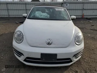 2018 Volkswagen Beetle S z VIN 3VW5DAAT3JM514865, wystawiony jako Copart lot #41675185 z przebiegiem Nie podano mil oraz Szkoda całkowita • Salvage title. Historia ofert i sprzedaży dostępna na DreamBid. Obrazek 5.