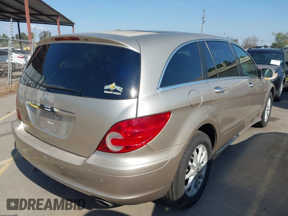 2007 Mercedes-Benz R 3.5L с VIN 4JGCB65EX7A049642, выставлен на аукционе IAAI как лот 41868128 с пробегом 145 587 миль миль и . История ставок и продаж доступна на DreamBid. Изображение 4.