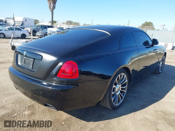 2016 Rolls-Royce Wraith z VIN SCA665C51GUX85992, wystawiony jako IAAI lot #41344751 z przebiegiem 42 675 mil mil oraz . Historia ofert i sprzedaży dostępna na DreamBid. Obrazek 4.