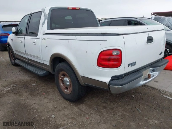 2001 Ford F-150 SuperCrew XLT with VIN 1FTRW07L51KC43170, listed as a IAAI auction lot 40788788 with 322,566 mi miles. Bid and sale history available at carsss.com. Image 3.