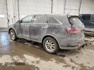 2020 Kia Sorento LX z VIN 5XYPGDA56LG617364, wystawiony jako Copart lot #41481545 z przebiegiem 112 208 mil mil oraz Szkoda całkowita • Salvage title. Historia ofert i sprzedaży dostępna na DreamBid. Obrazek 2.