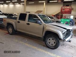 2005 Chevrolet Colorado 1SF LS Z71 with VIN 1GCDT136X58154321, listed as a IAAI auction lot 41906743 with 116,971 mi miles. Bid and sale history available at carsss.com. Image 1.