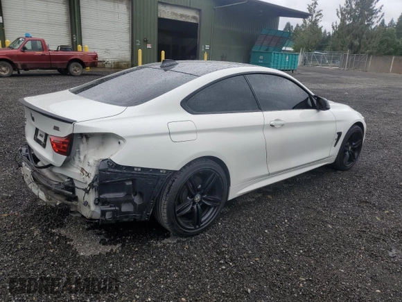 2017 BMW 4 Series 430i xDrive with VIN WBA4R9C39HK879013, listed as a Copart auction lot 61182725 with 102,448 mi miles and Salvage title. Bid and sale history available at DreamBid. Image 3.