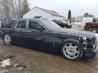 2007 Rolls-Royce Phantom z VIN SCA1S68517UX08396, wystawiony jako IAAI lot #41722895 z przebiegiem Nie podano mil oraz . Historia ofert i sprzedaży dostępna na DreamBid. Obrazek 13.