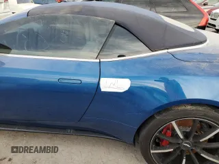 2022 Aston Martin DB11 z VIN SCFRMFCWXNGM11257, wystawiony jako Copart lot #75162314 z przebiegiem Nie podano mil oraz Szkody całkowita. Historia ofert i sprzedaży dostępna na DreamBid. Obrazek 12.