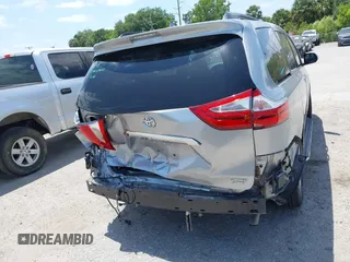 2016 Toyota Sienna Limited z VIN 5TDDK3DC6GS143981, wystawiony jako IAAI lot #42094449 z przebiegiem 89 078 mil mil oraz . Historia ofert i sprzedaży dostępna na DreamBid. Obrazek 16.