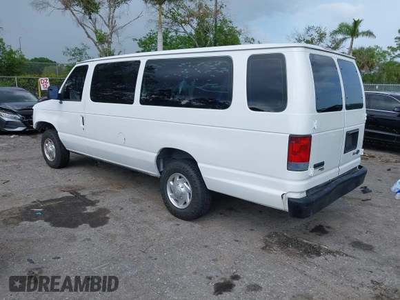 2014 Ford Econoline Passenger XL z VIN 1FBSS3BLXEDA00930, wystawiony jako IAAI lot #42445363 z przebiegiem Nie podano mil oraz . Historia ofert i sprzedaży dostępna na DreamBid. Obrazek 3.