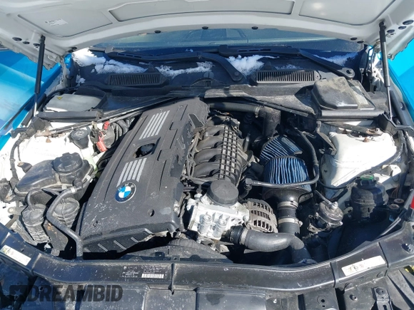 2009 BMW 3 Series 335i xDrive with VIN WBAWC73549E068560, listed as a IAAI auction lot 41553786 with Not provided miles and . Bid and sale history available at DreamBid. Image 10.