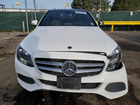 2018 Mercedes-Benz C 300 with VIN WDDWF4KB4JR393941, listed as a Copart auction lot 58537295 with 66,352 mi miles and Salvage title. Bid and sale history available at DreamBid. Image 5.