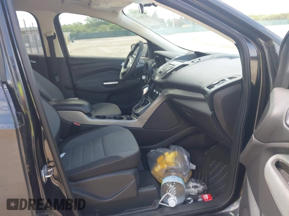 2013 Ford Escape SE z VIN 1FMCU0G91DUA41785, wystawiony jako IAAI lot #42706191 z przebiegiem 202 308 mil mil oraz . Historia ofert i sprzedaży dostępna na DreamBid. Obrazek 5.