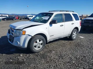 2008 Ford Escape XLT with VIN 1FMCU93178KA09476, listed as a IAAI auction lot 41556200 with 190,149 mi miles. Bid and sale history available at carsss.com. Image 17.