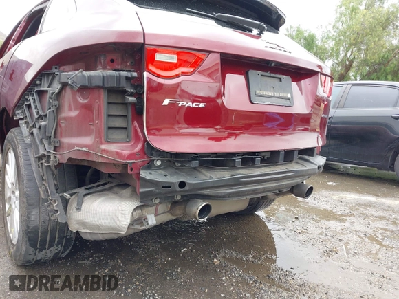 2017 Jaguar F-Pace 35t Prestige с VIN SADCK2BV3HA078231, выставлен на аукционе IAAI как лот 42101243 с пробегом 128 533 миль миль и . История ставок и продаж доступна на DreamBid. Изображение 6.