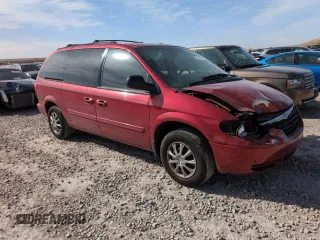 2005 Chrysler Town & Country LX with VIN 2C8GP44R35R309001, listed as a Copart auction lot 52157155 with 141,465 mi miles and Salvage Title. Bid and sale history available at carsss.com. Image 4.
