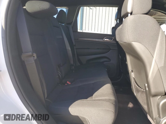 2017 Jeep Grand Cherokee Laredo z VIN 1C4RJFAG0HC694010, wystawiony jako Copart lot #88891215 z przebiegiem 8 450 mil mil oraz Szkoda całkowita • Salvage title. Historia ofert i sprzedaży dostępna na DreamBid. Obrazek 11.