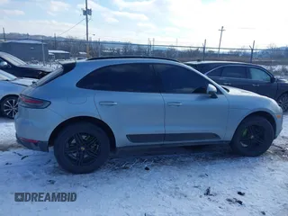 2020 Porsche Macan with VIN WP1AA2A57LLB00363, listed as a IAAI auction lot 41329460 with 35,585 mi miles and . Bid and sale history available at DreamBid. Image 13.