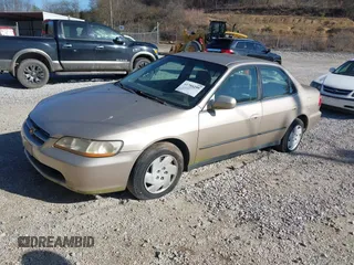 2000 Honda Accord LX z VIN 1HGCG1644YA057186, wystawiony jako IAAI lot #41780299 z przebiegiem 153 612 mil mil oraz . Historia ofert i sprzedaży dostępna na DreamBid. Obrazek 2.