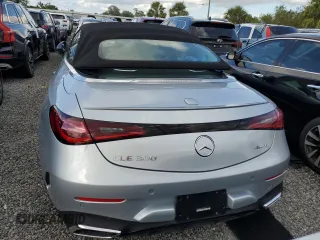 2024 Mercedes-Benz CLE 300 z VIN W1KMK4HB6RF027583, wystawiony jako Copart lot #73702594 z przebiegiem Nie podano mil oraz Nie do naprawy. Historia ofert i sprzedaży dostępna na DreamBid. Obrazek 6.