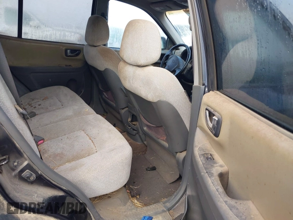 2005 Hyundai Santa Fe GLS with VIN KM8SC73D45U994851, listed as a IAAI auction lot 40705312 with 135,459 mi miles. Bid and sale history available at carsss.com. Image 8.