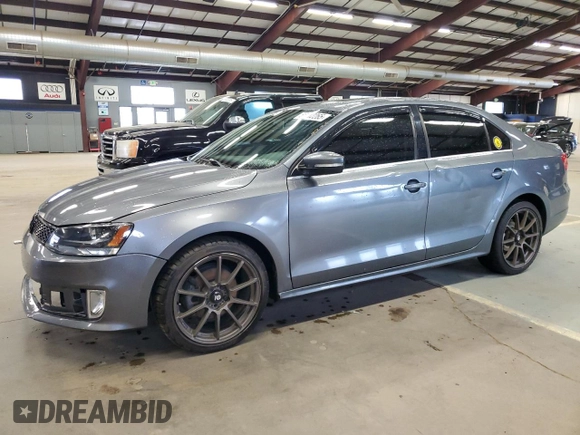 2013 Volkswagen Jetta TDI w/Premium с VIN 3VWLL7AJ0DM385046, выставлен на аукционе Copart как лот 55612265 с пробегом 115 955 миль миль и Списание • Salvage title. История ставок и продаж доступна на DreamBid. Изображение 1.