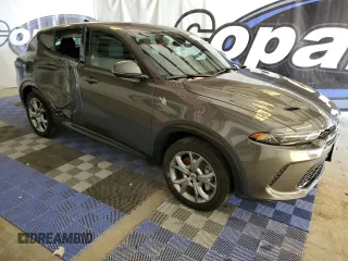 2024 Dodge Hornet R/T with VIN ZACPDFCW7R3A15681, listed as a Copart auction lot 75012674 with 16,812 mi miles and Salvage Title. Bid and sale history available at carsss.com. Image 4.