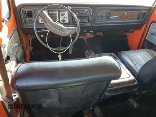 1979 Ford Bronco z VIN U15HLEE8842, wystawiony jako Copart lot #65230804 z przebiegiem 65 958 mil mil oraz Szkody całkowita. Historia ofert i sprzedaży dostępna na DreamBid. Obrazek 8.