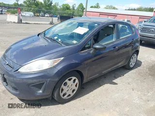 2013 Ford Fiesta S с VIN 3FADP4TJ9DM140744, выставлен на аукционе IAAI как лот 42319921 с пробегом 95 812 миль миль и . История ставок и продаж доступна на DreamBid. Изображение 2.