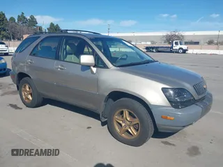 2000 Lexus RX 300 with VIN JT6HF10UXY0158830, listed as a IAAI auction lot 41557374 with 260,954 mi miles. Bid and sale history available at carsss.com. Image 1.