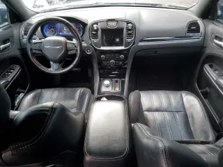 2019 Chrysler 300 S with VIN 2C3CCABG0KH562942, listed as a Copart auction lot 45542294 with 52,512 mi miles and Non Repairable. Bid and sale history available at DreamBid. Image 8.