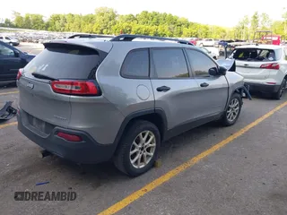 2015 Jeep Cherokee Sport с VIN 1C4PJLABXFW637626, выставлен на аукционе IAAI как лот 42448470 с пробегом 177 567 миль миль и . История ставок и продаж доступна на DreamBid. Изображение 4.