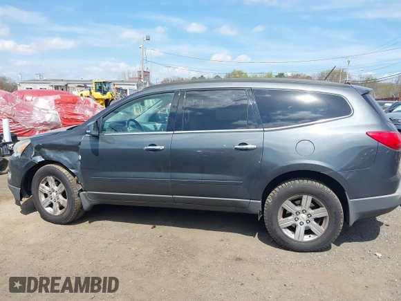 2011 Chevrolet Traverse 1LT z VIN 1GNKRGED1BJ359820, wystawiony jako IAAI lot #42095000 z przebiegiem 80 117 mil mil oraz . Historia ofert i sprzedaży dostępna na DreamBid. Obrazek 17.