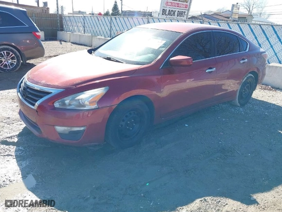 2014 Nissan Altima 2.5 S with VIN 1N4AL3AP4EC171273, listed as a IAAI auction lot 41663977 with 183,785 mi miles. Bid and sale history available at carsss.com. Image 2.