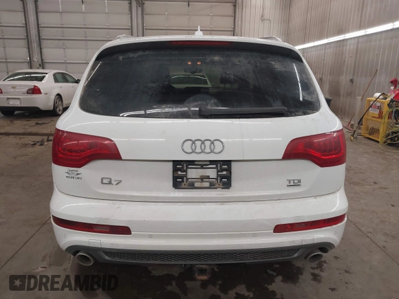 2011 Audi Q7 3.0L TDI Prestige with VIN WA1WMAFE1BD002840, listed as a IAAI auction lot 41537638 with 196,088 mi miles. Bid and sale history available at carsss.com. Image 17.